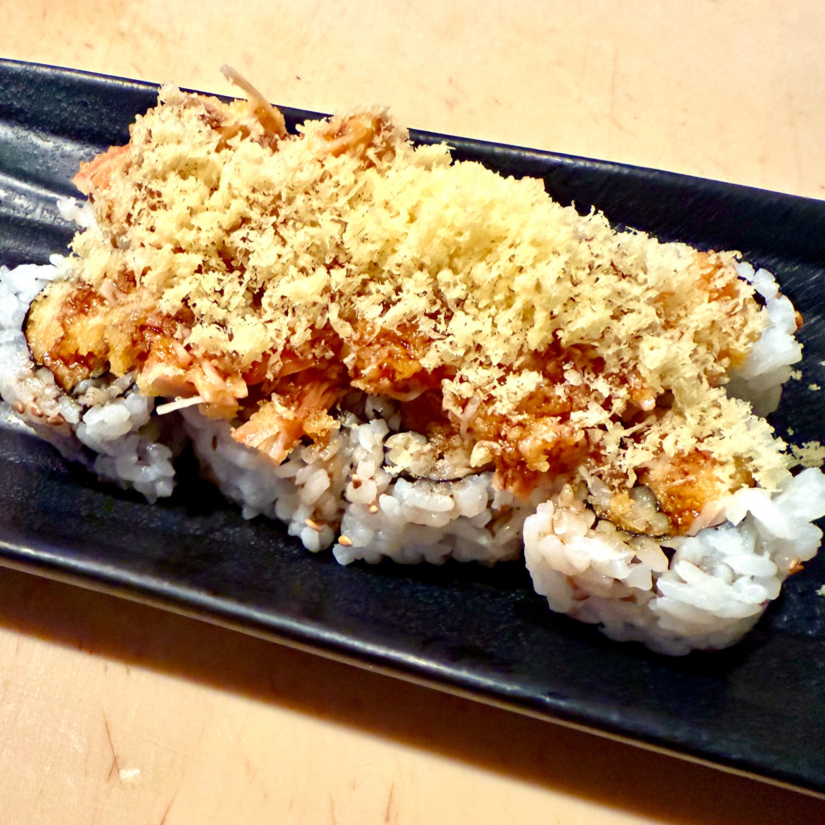 R11. Crunchy maki roll.